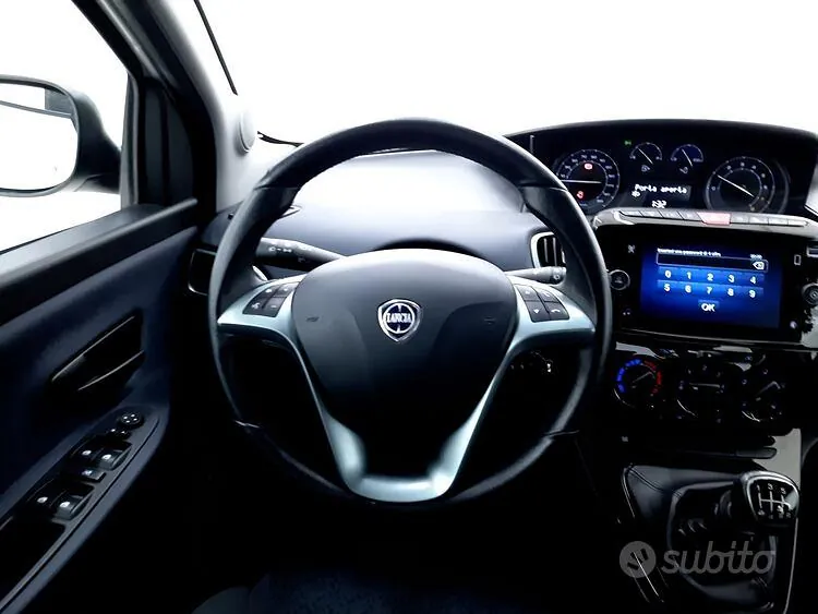 Lancia Ypsilon 2023 photo 4