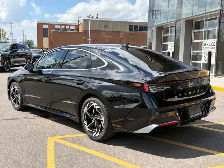 Hyundai Sonata 2025 photo 3