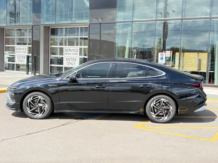 Hyundai Sonata 2025 photo 2