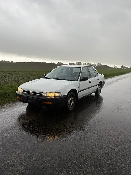Honda Accord 1992 photo 2