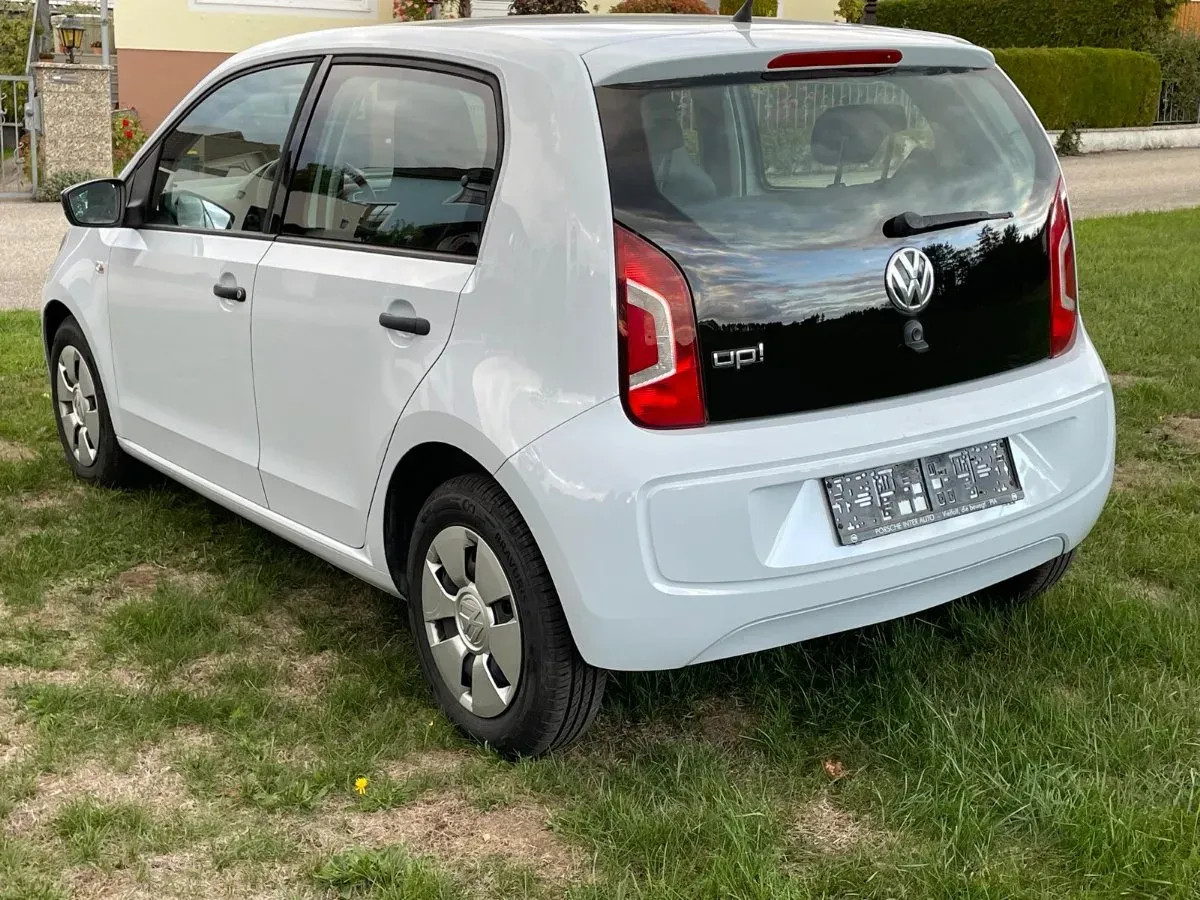 Volkswagen Up