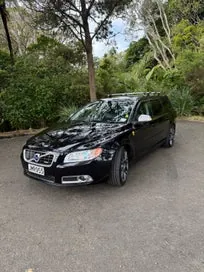 Volvo V70 2010 photo 2