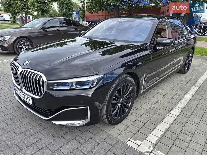 BMW 7 Series 2019 photo 2