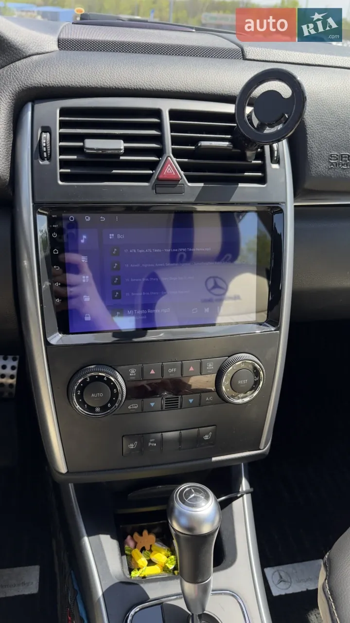 Mercedes-Benz B-Class 2009 photo 4