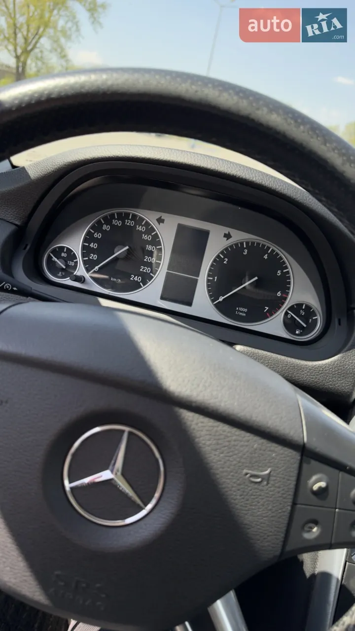 Mercedes-Benz B-Class 2009 photo 3