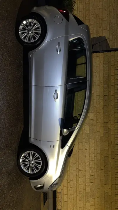Vauxhall Corsa 2014 photo 2