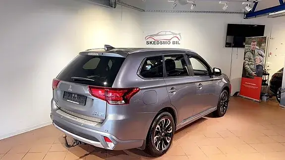 Mitsubishi Outlander 2016 photo 2