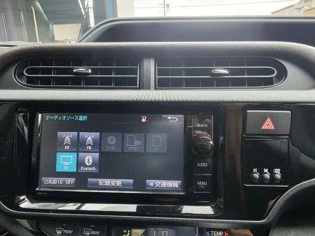 Toyota Aqua 2016 photo 5