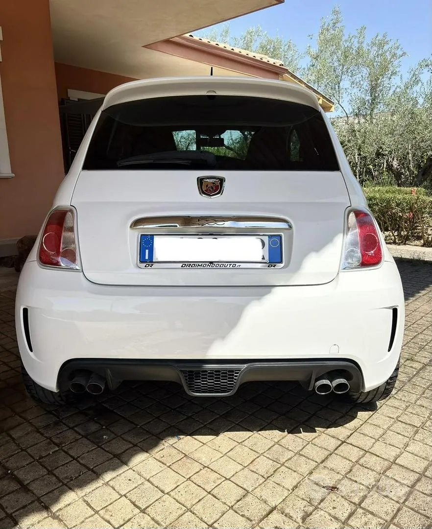 Abarth 500 2009 photo 2