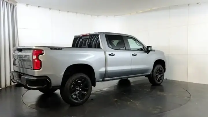 Chevrolet Silverado 1500 2026 photo 3