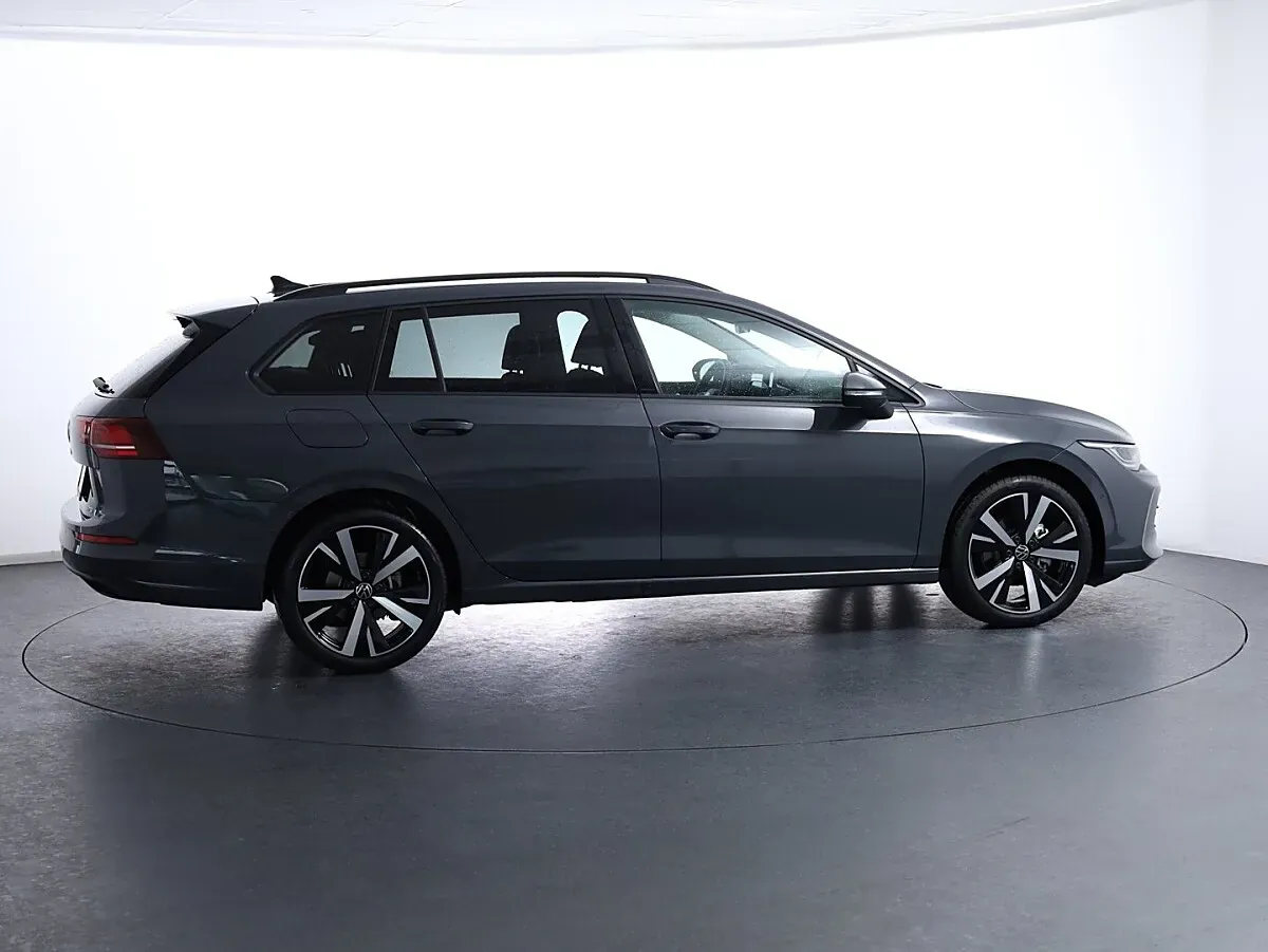 Volkswagen Golf 2026 photo 3
