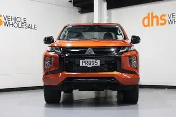 Mitsubishi Triton 2023 photo 3