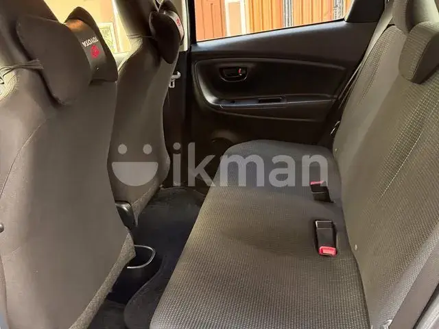 Toyota Vitz 2018 photo 5