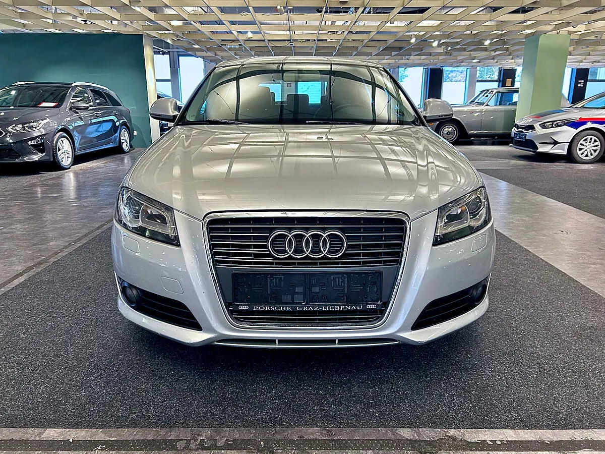 Audi A3 2010 photo 2