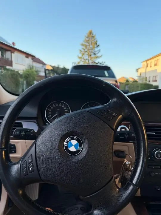 BMW 325I