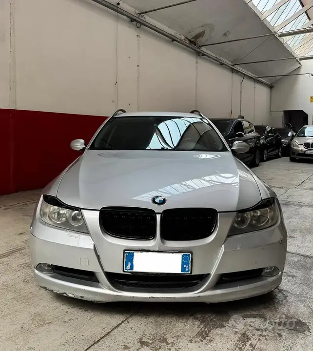 BMW 320D 2008 photo 2
