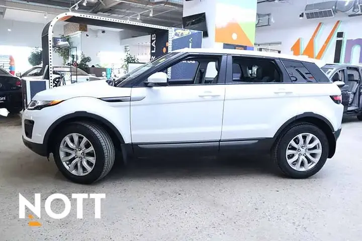 Land Rover Range Rover Evoque 2019 photo 2