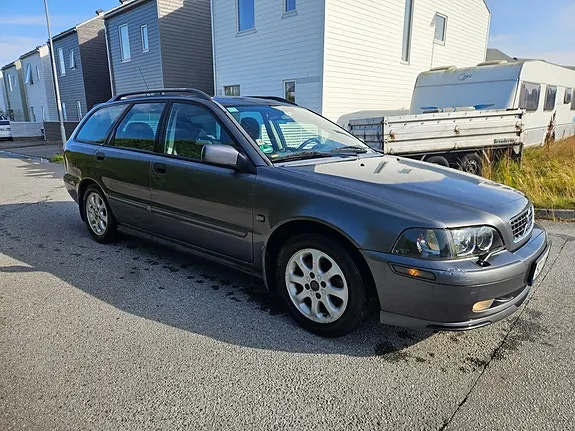 Volvo V40 2004 photo 3