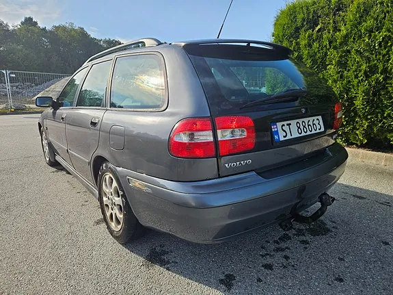Volvo V40 2004 photo 5