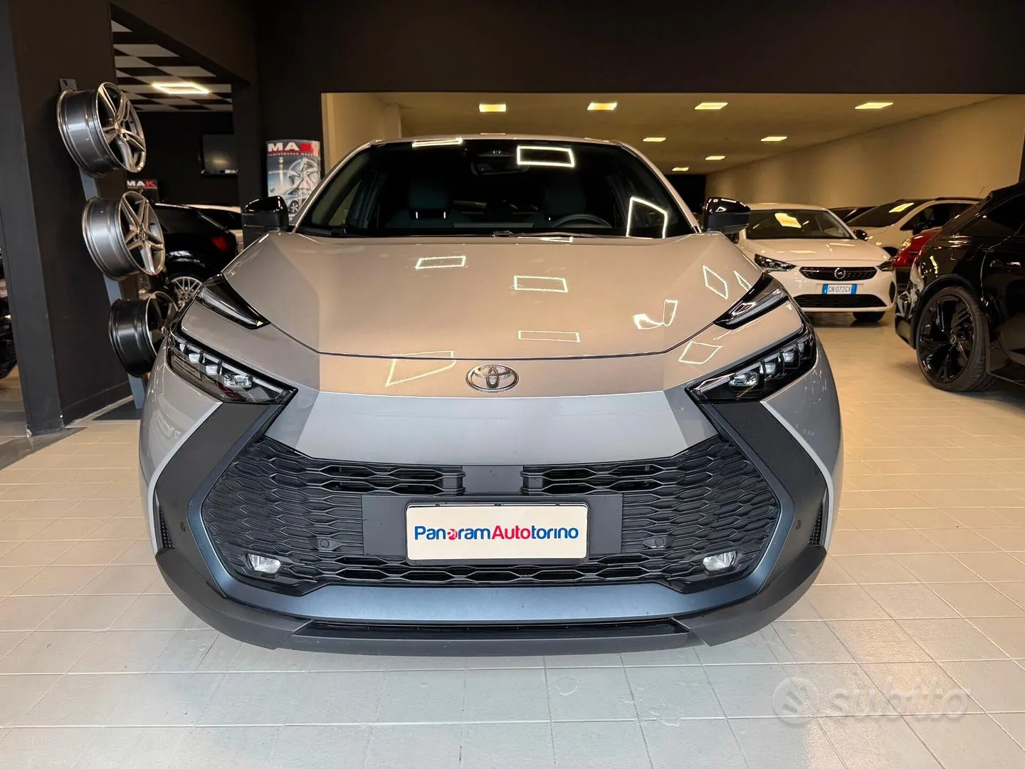 Toyota C-Hr 2025 photo 2