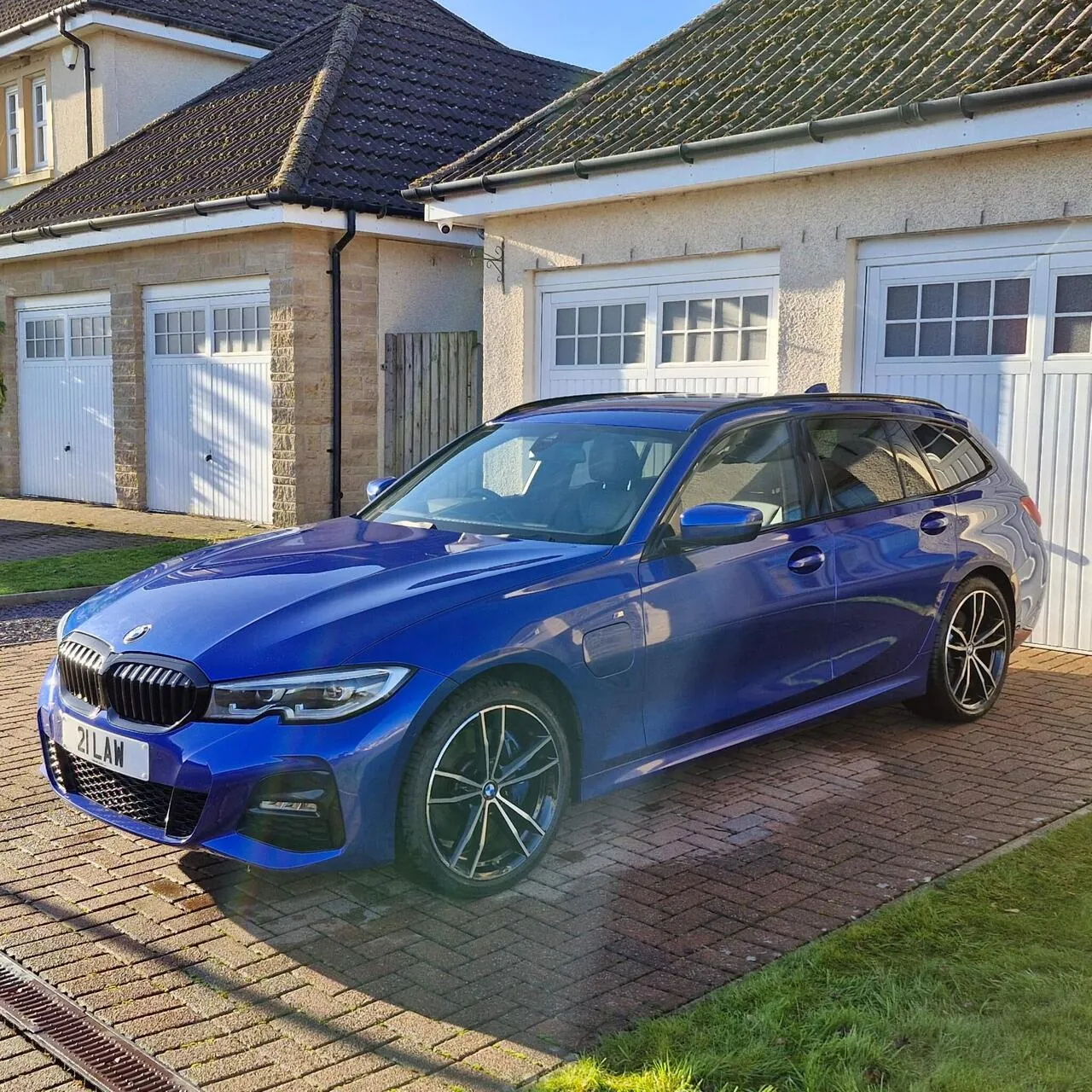 BMW 3 Series 2020 photo 2