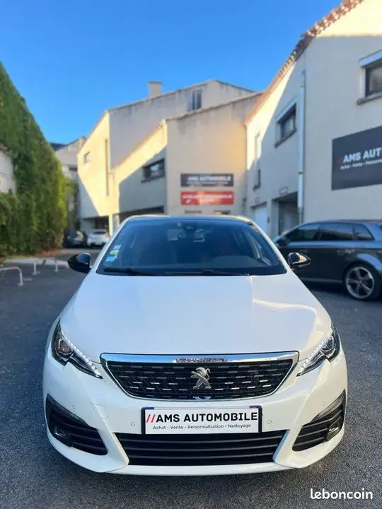 Peugeot 308 2017 photo 2