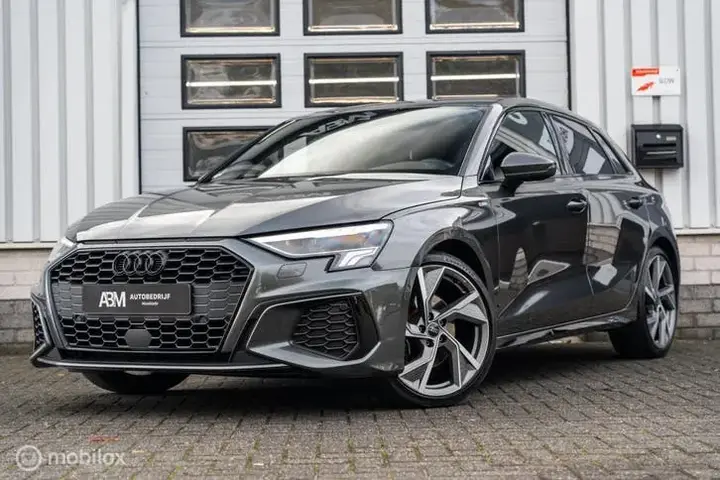 Audi A3 2024 photo 3