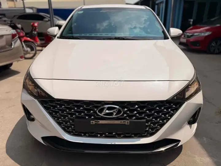 Hyundai Accent 2023 photo 2
