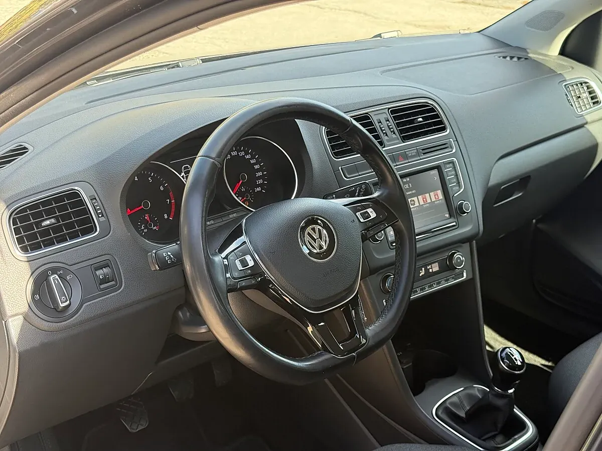 Volkswagen Polo 2017 photo 3