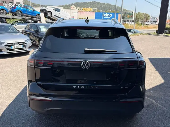 Volkswagen Tiguan 2025 photo 4