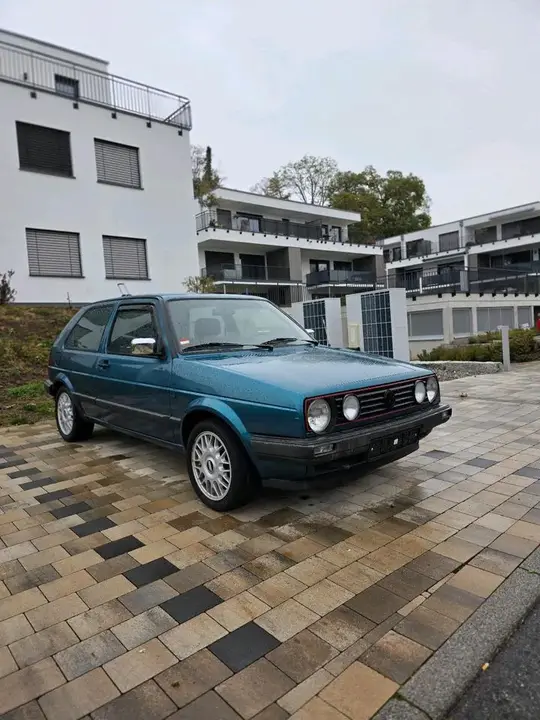 Volkswagen Golf 2