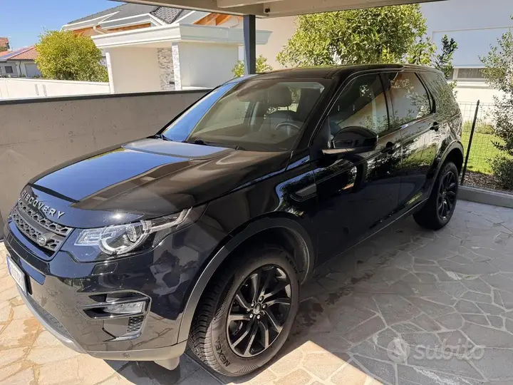 Land Rover Discovery Sport 2019 photo 2