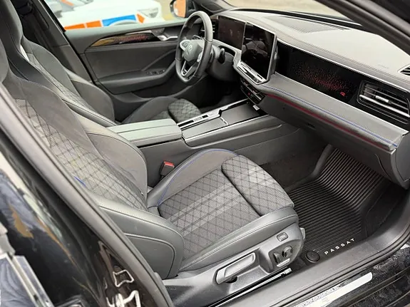 Volkswagen Passat 2024 photo 5