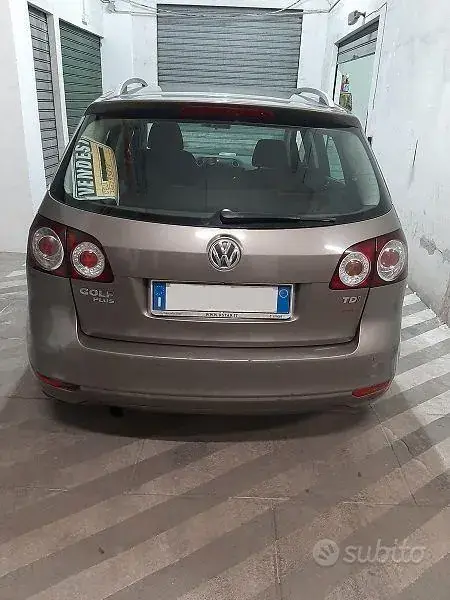 Volkswagen Golf 2011 photo 3