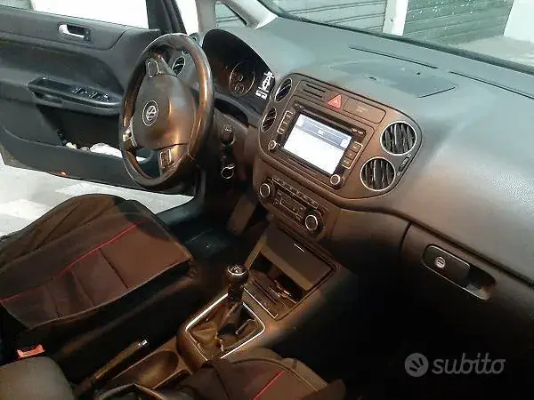 Volkswagen Golf 2011 photo 5