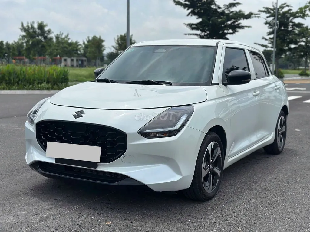 Suzuki Swift 2025 photo 2