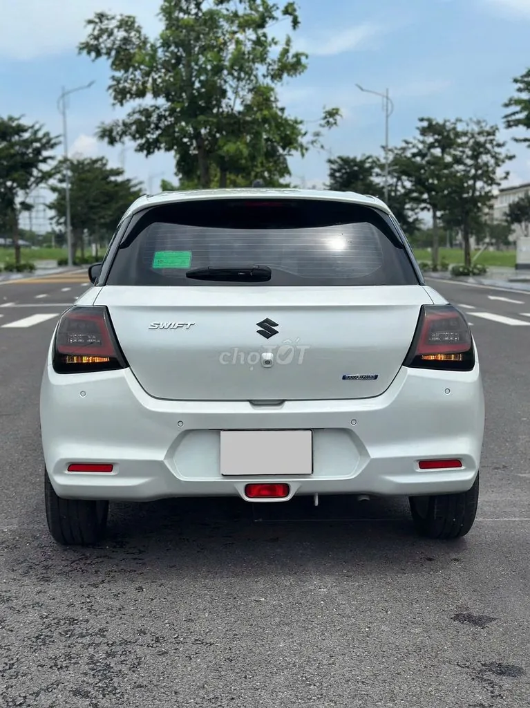 Suzuki Swift 2025 photo 5