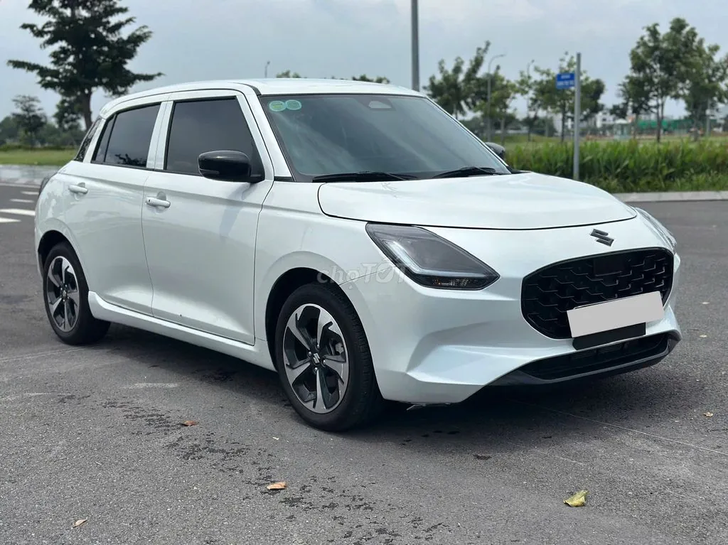 Suzuki Swift 2025 photo 4