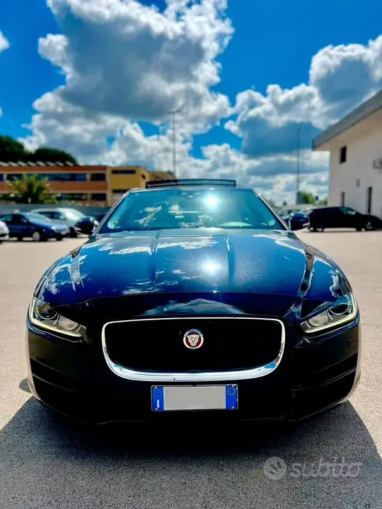 Jaguar Xe 2015 photo 5