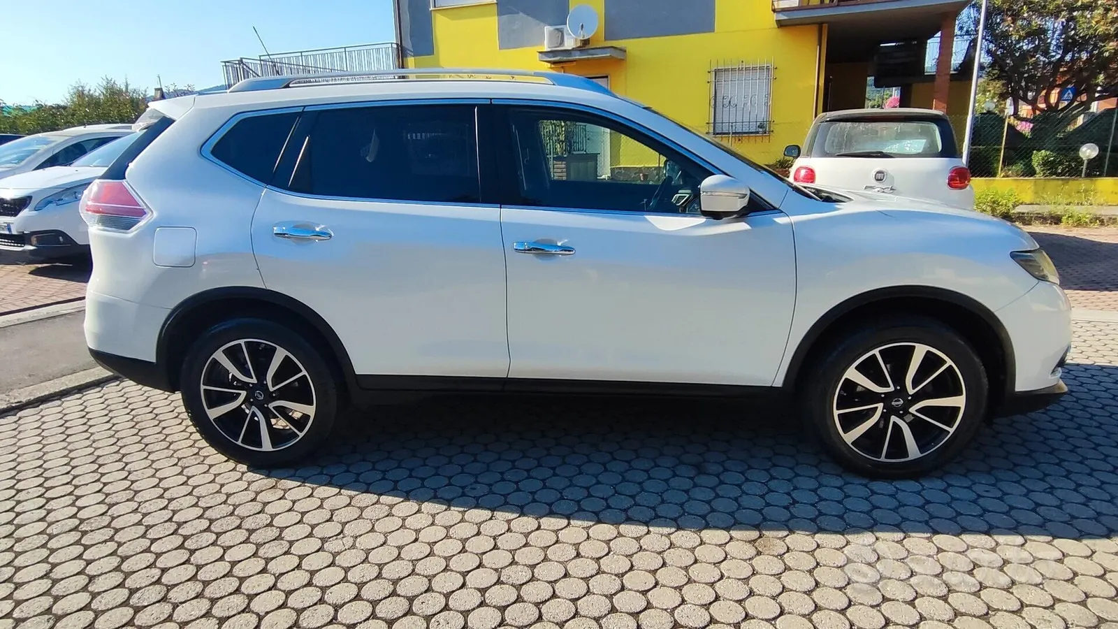 Nissan X-Trail 2015 photo 4