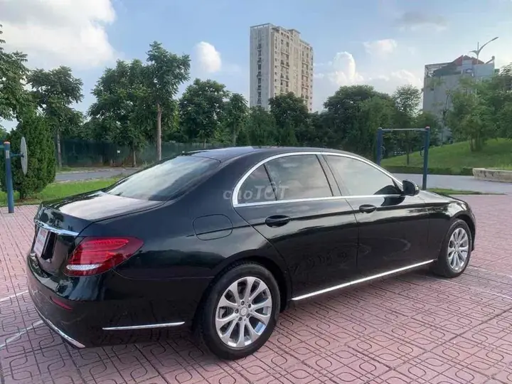 Mercedes-Benz E-Class 2016 photo 5