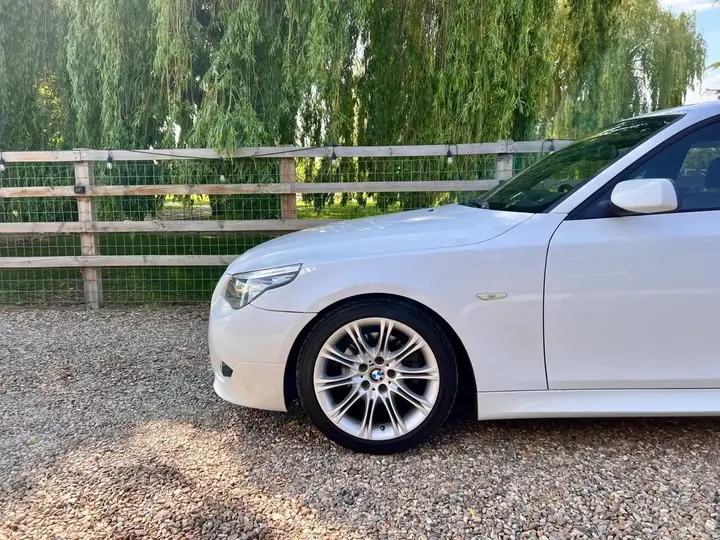BMW 5 Series 2007 photo 4