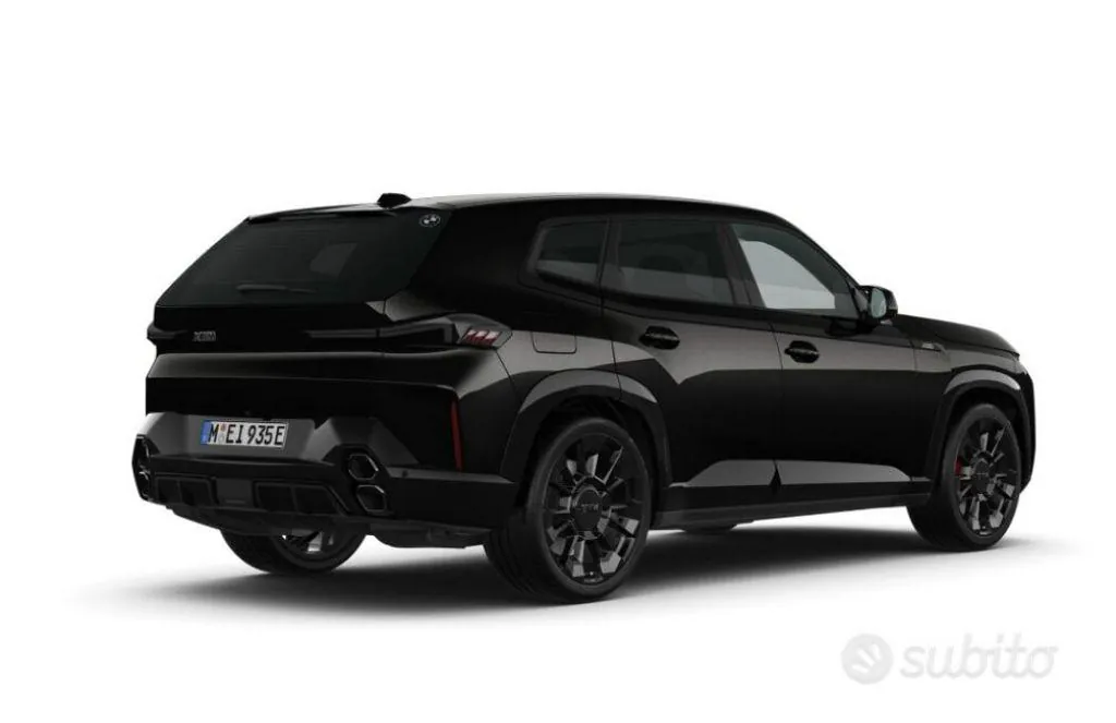 BMW Xm photo 2