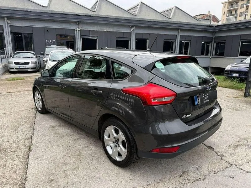 Ford Focus 2017 photo 2