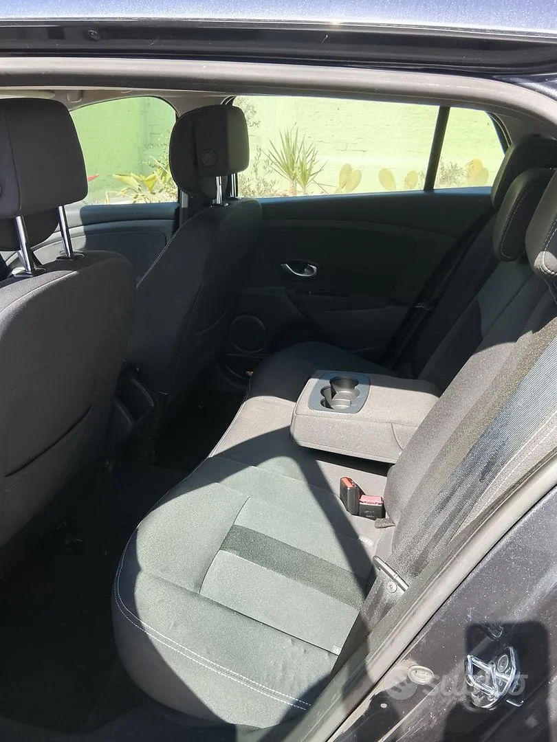 Renault Megane 2011 photo 4