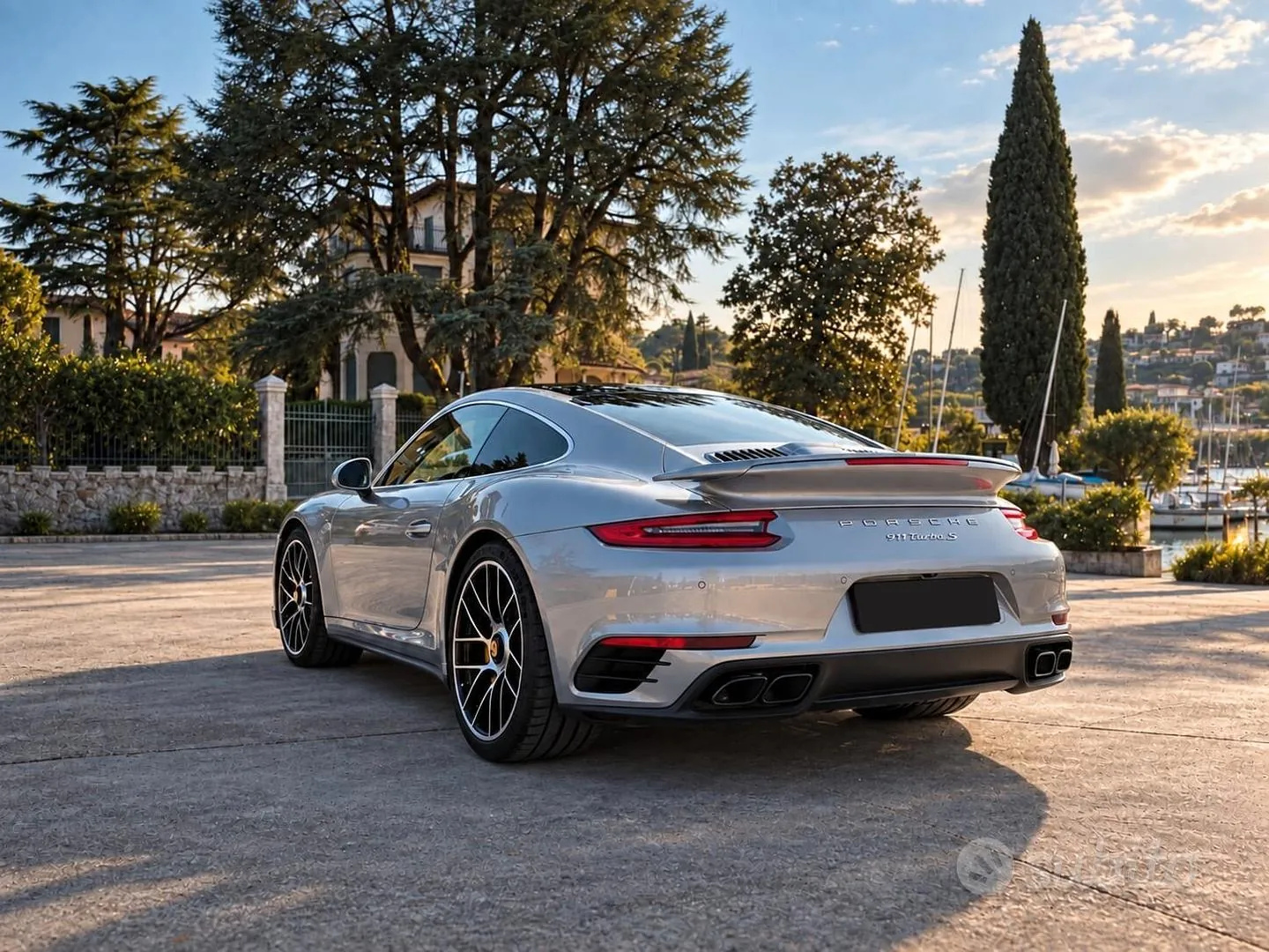 Porsche 911 Turbo S 2017 photo 3