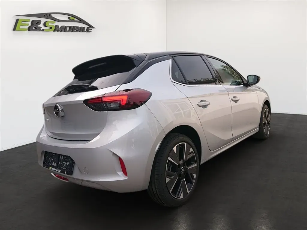 Opel Corsa E 2023 photo 3