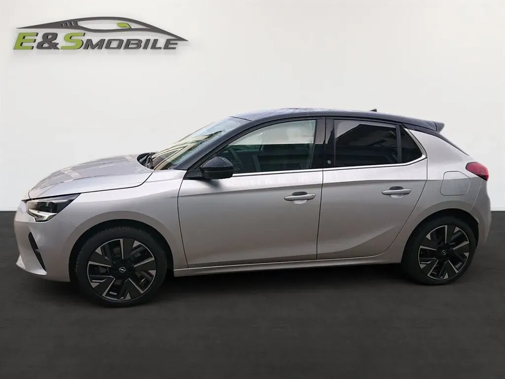Opel Corsa E 2023 photo 2