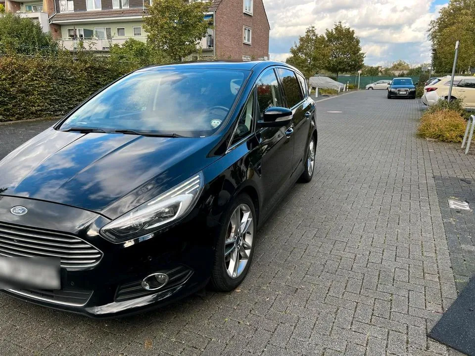 Ford S-Max