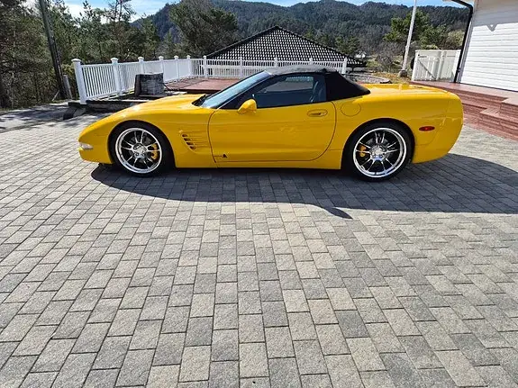 Chevrolet Corvette 2000 photo 4